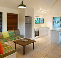 The Retreat Beach Houses - Nambucca Heads Accommodation