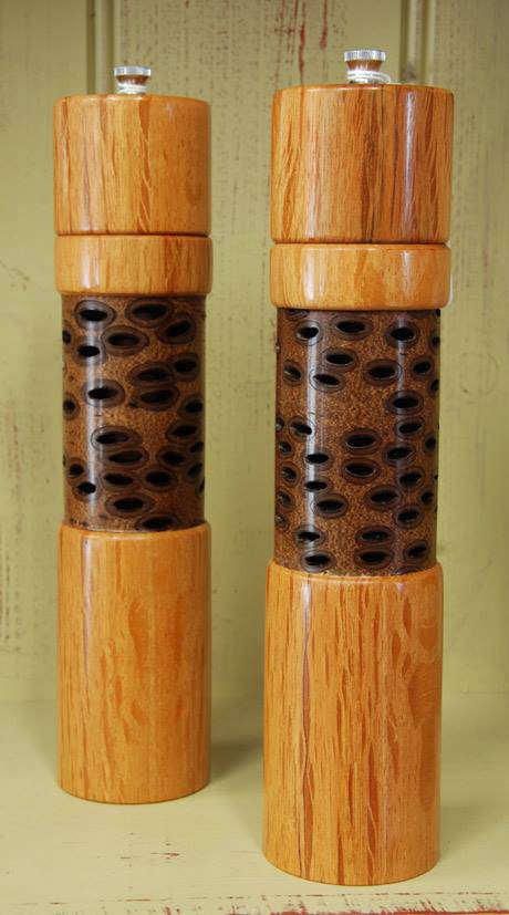 Barking Dog Gallery - Nambucca Heads Accommodation 0