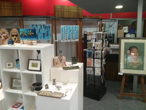 Townsville Art Society Inc - Nambucca Heads Accommodation 0