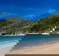 Full-Day Adventure Sailing Experience Circumnavigate Magnetic Island - Nambucca Heads Accommodation
