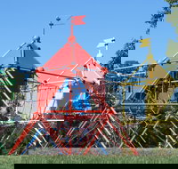 Fadden Pines Playground - Nambucca Heads Accommodation