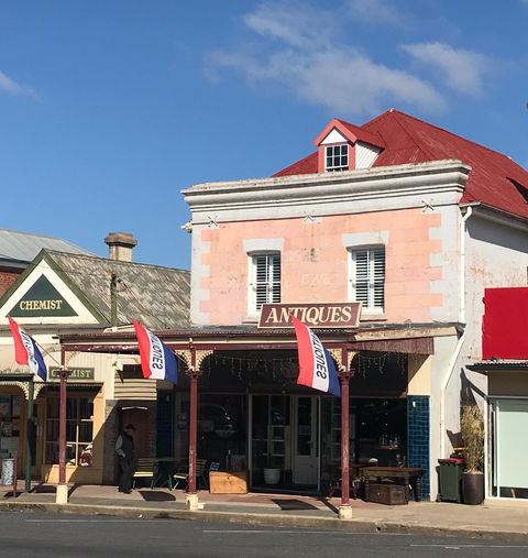 Braidwood Antiques - Nambucca Heads Accommodation 0