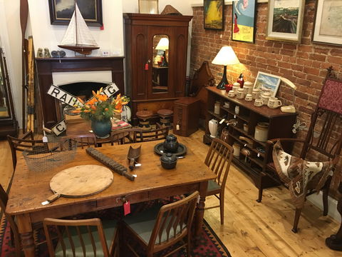 Braidwood Antiques - Nambucca Heads Accommodation 1