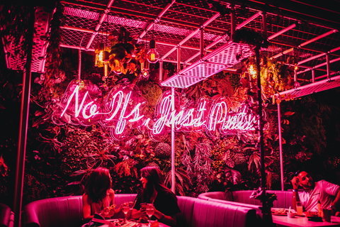 Holey Moley Northbridge - Nambucca Heads Accommodation 0