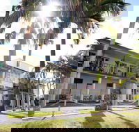 Theodore - Nambucca Heads Accommodation