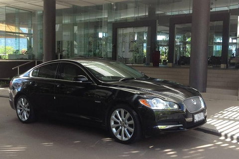 Jaguar Limousine Transfer Cairns Airport To City Or Return - Nambucca Heads Accommodation 5