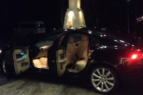Jaguar Limousine Transfer Cairns Airport To City Or Return - Nambucca Heads Accommodation 0