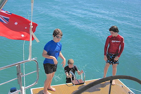 Sailing Curlew Escape On Moreton Bay - Nambucca Heads Accommodation 9