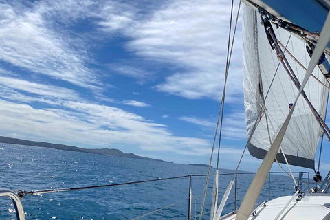 Sailing Curlew Escape On Moreton Bay - Nambucca Heads Accommodation 17
