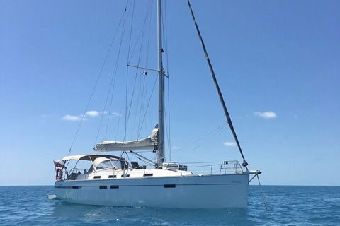Sailing Curlew Escape On Moreton Bay - Nambucca Heads Accommodation 2