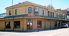London Tavern - Nambucca Heads Accommodation 0