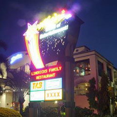 Brothers Leagues Club Cairns - Nambucca Heads Accommodation 0
