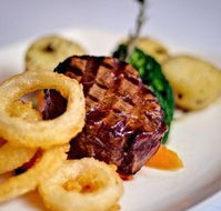 Grumpys Barefoot Bar Steak  Seafood Grill - Nambucca Heads Accommodation