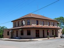Heddon Greta Hotel