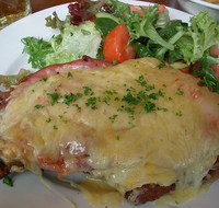 Raglan Tavern - Nambucca Heads Accommodation