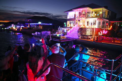 Christmas Lights Cruise - Nambucca Heads Accommodation 0