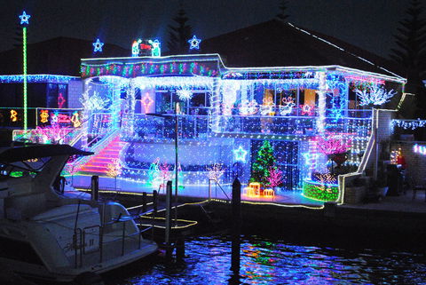 Christmas Lights Cruise - Nambucca Heads Accommodation 2
