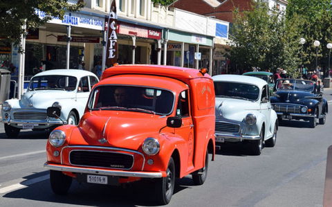 Corowa Rotary Federation Festival Parade - Nambucca Heads Accommodation 2