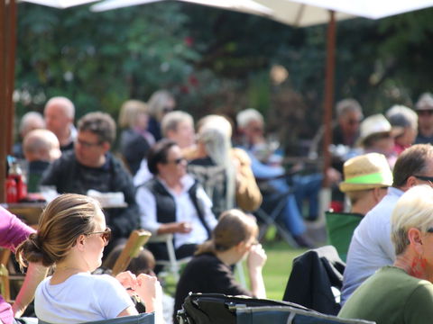 Music In The Gardens - Mitch King - Nambucca Heads Accommodation 1