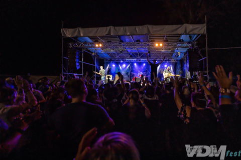 VDM Fest - Rock Edge Country Music Festival - Nambucca Heads Accommodation 1