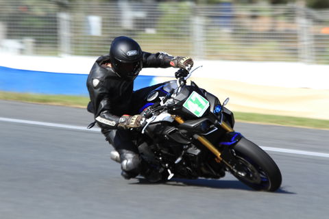 QR Moto Ride Days At Queensland Raceways! - Nambucca Heads Accommodation 2