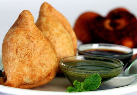 Raj Mahal Indian Restaurant - Nambucca Heads Accommodation 0