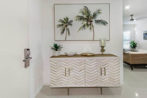 Island Views - Nambucca Heads Accommodation 2