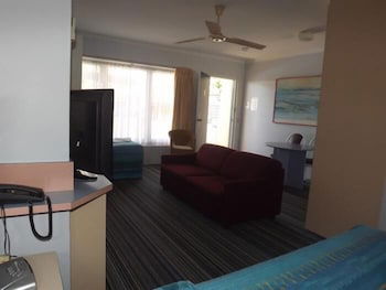 Golden Sands Motor Inn Forster - Nambucca Heads Accommodation 5
