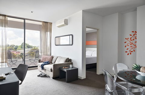 Melbourne Dandenong Central Apartment - Nambucca Heads Accommodation 5