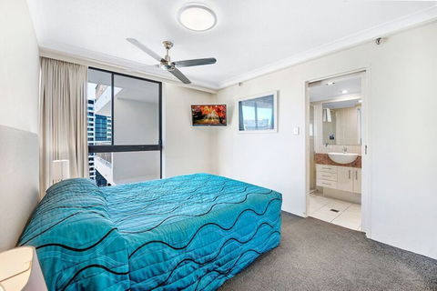 ULTIQA Beach Haven At Broadbeach - Nambucca Heads Accommodation 6