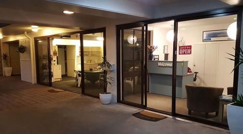 Port Stephens Motel - Nambucca Heads Accommodation 1