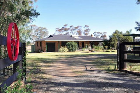Talga Vines Vineyard Escape - Nambucca Heads Accommodation 0