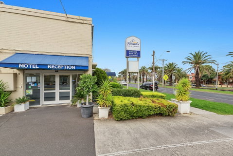 Alexander Motor Inn & Apartments - Nambucca Heads Accommodation 0