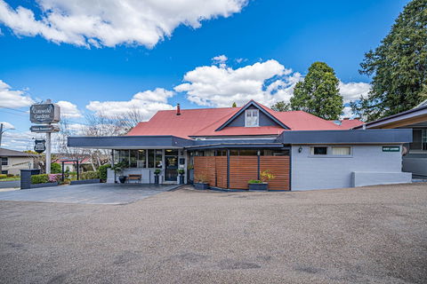 Cotswold Gardens - Nambucca Heads Accommodation 4