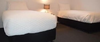 Penguin Seaside Motel - Nambucca Heads Accommodation 3