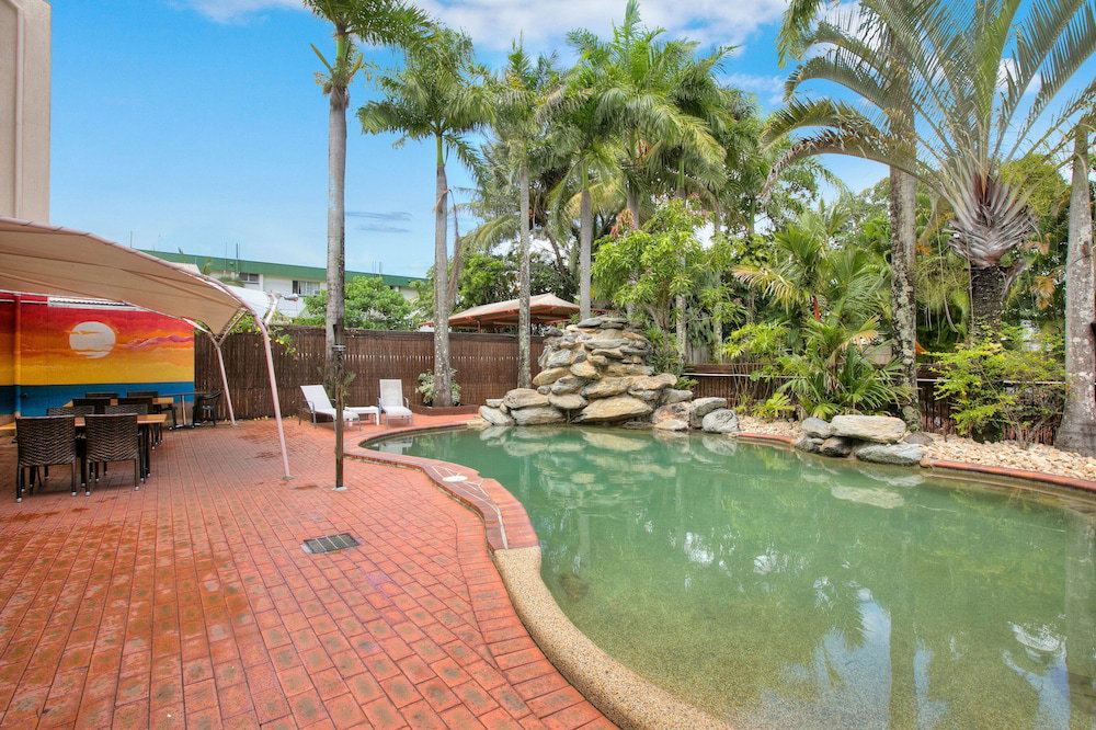Cairns QLD Nambucca Heads Accommodation