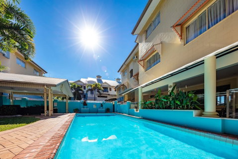 Cairns Queens Court - Nambucca Heads Accommodation 3