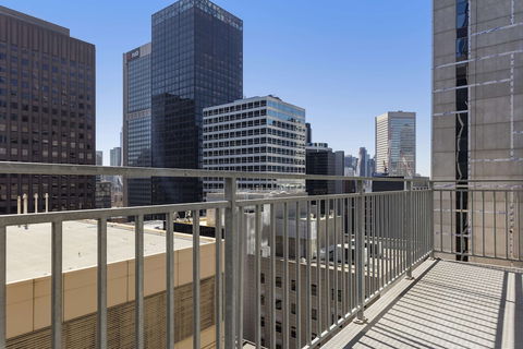 Oaks Melbourne On Collins Hotel - Nambucca Heads Accommodation 1