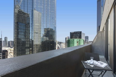 Oaks Melbourne On Collins Hotel - Nambucca Heads Accommodation 2