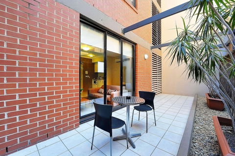 APX Darling Harbour - Nambucca Heads Accommodation 2