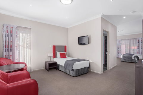 Platinum International - Nambucca Heads Accommodation 4