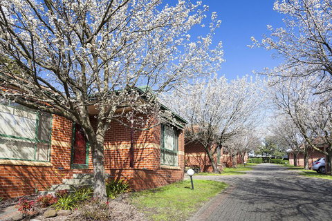 Mount Waverley Townhouses - Nambucca Heads Accommodation 2