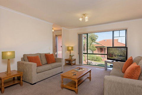 Mount Waverley Townhouses - Nambucca Heads Accommodation 5