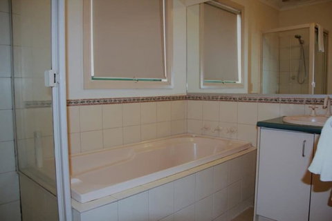 Mount Waverley Townhouses - Nambucca Heads Accommodation 4