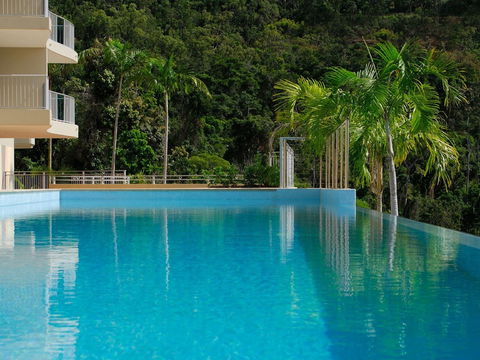 Azure Sea Whitsunday Resort - Nambucca Heads Accommodation 0