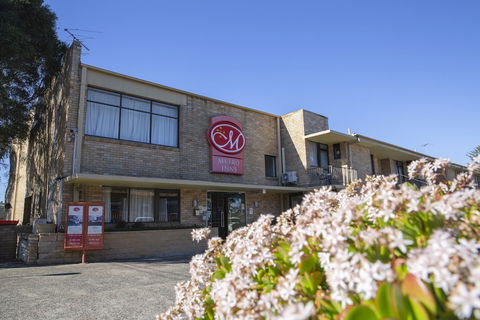 Metro Inn Ryde - Nambucca Heads Accommodation 1