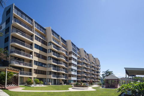 Broadbeach Travel Inn Apartments - Nambucca Heads Accommodation 2