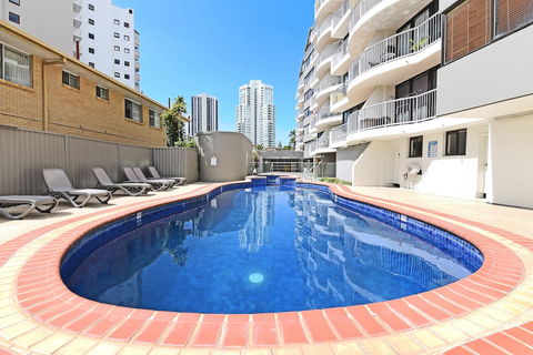 Broadbeach Travel Inn Apartments - Nambucca Heads Accommodation 3