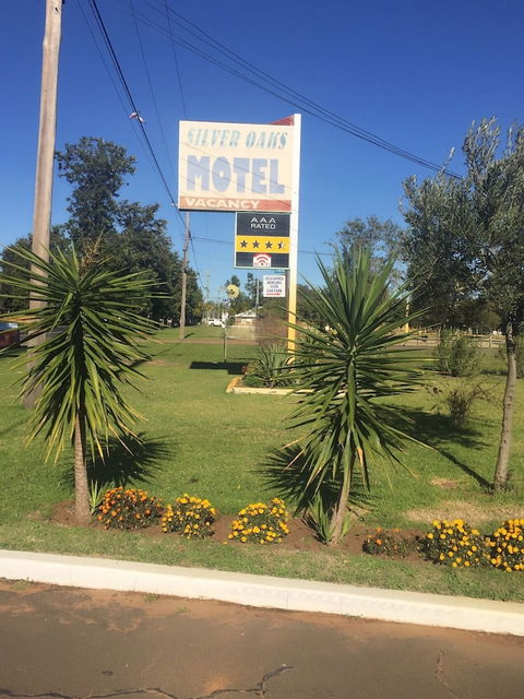 Silver Oaks Motel - Nambucca Heads Accommodation 1