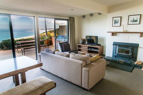 Beacon Point Ocean View Villas - Nambucca Heads Accommodation 4